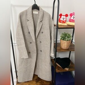 90% wool coat